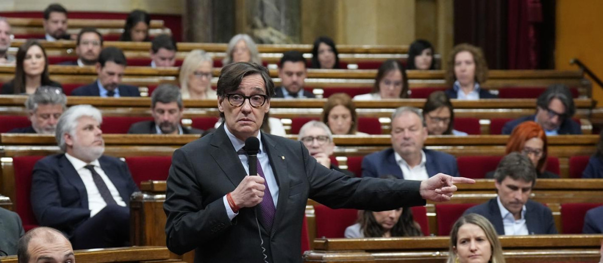 El presidente de la Generalitat, Salvador Illa, este miércoles en el Parlament