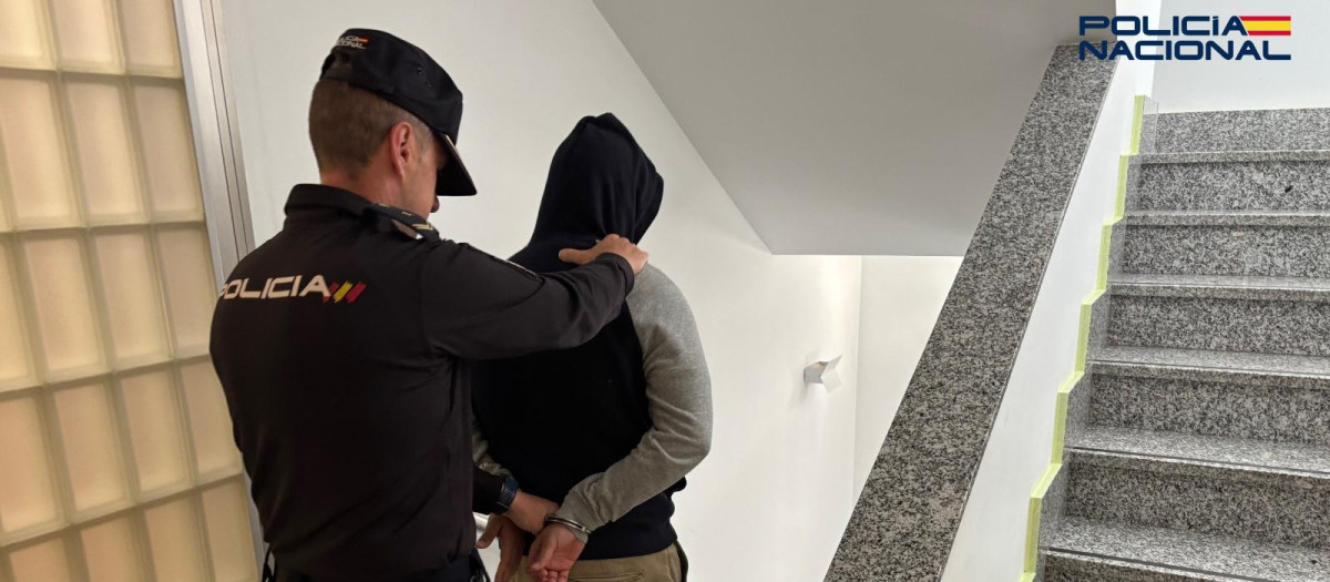 Momento de la detención del delincuente en la localidad de Béjar, Salamanca