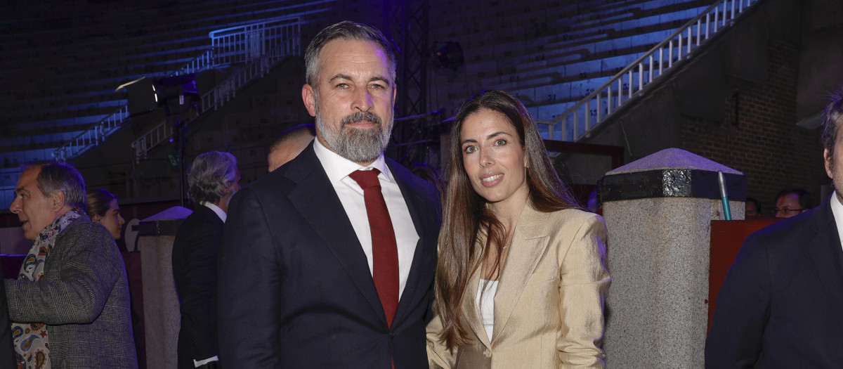 Santiago Abascal and Lidia Bedman attending the 10 anniversay of OK Diario in Madrid on Thursday, 6 November 2025.