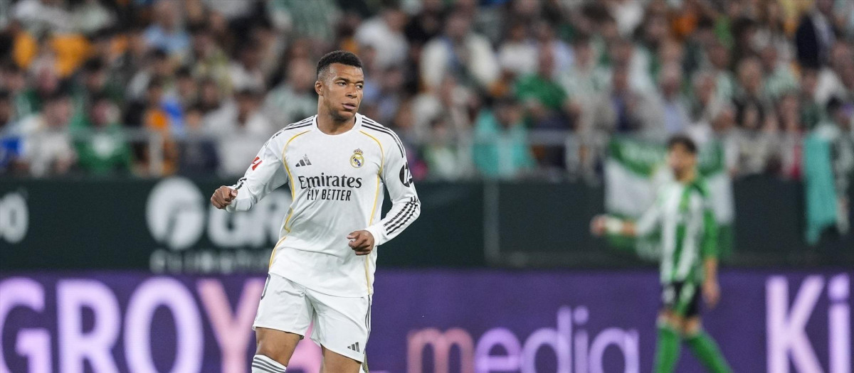 (Foto de ARCHIVO)
Kylian Mbappe of Real Madrid in action during the Spanish league, LaLiga EA Sports, football match played between Real Betis and Real Madrid at La Cartuja stadium on April 24, 2026, in Sevilla, Spain.

Joaquin Corchero / AFP7 / Europa Press
24/4/2026 ONLY FOR USE IN SPAIN
