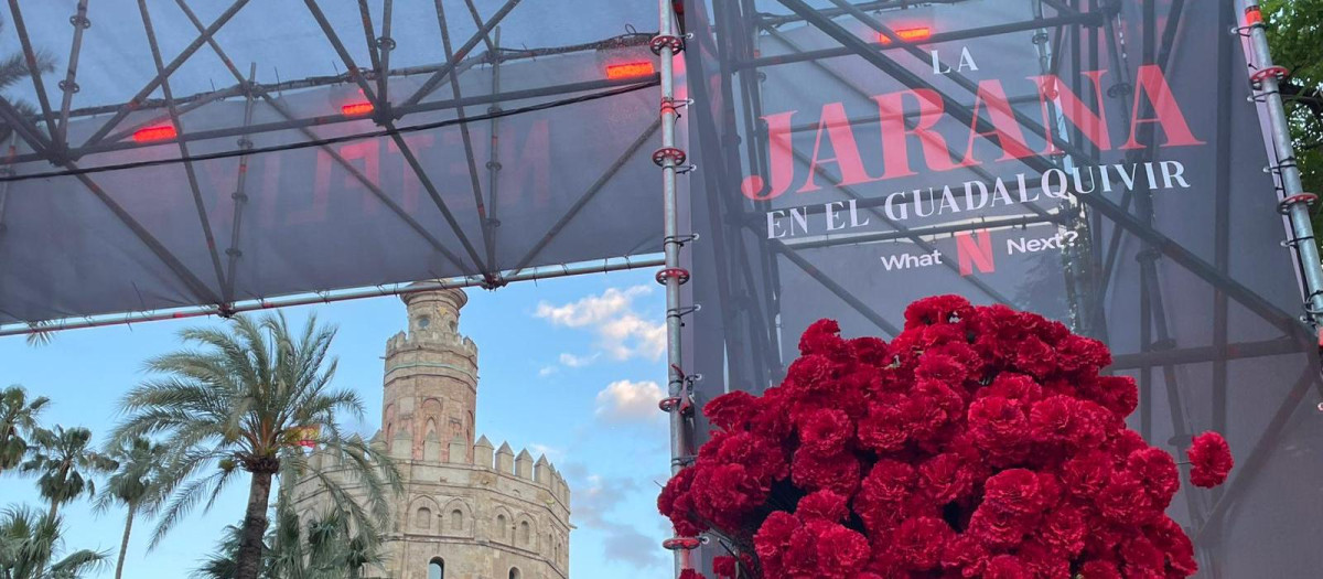 Entrada al evento de 'La Jarana en el Guadalquivir', organizado por Netflix en Sevilla