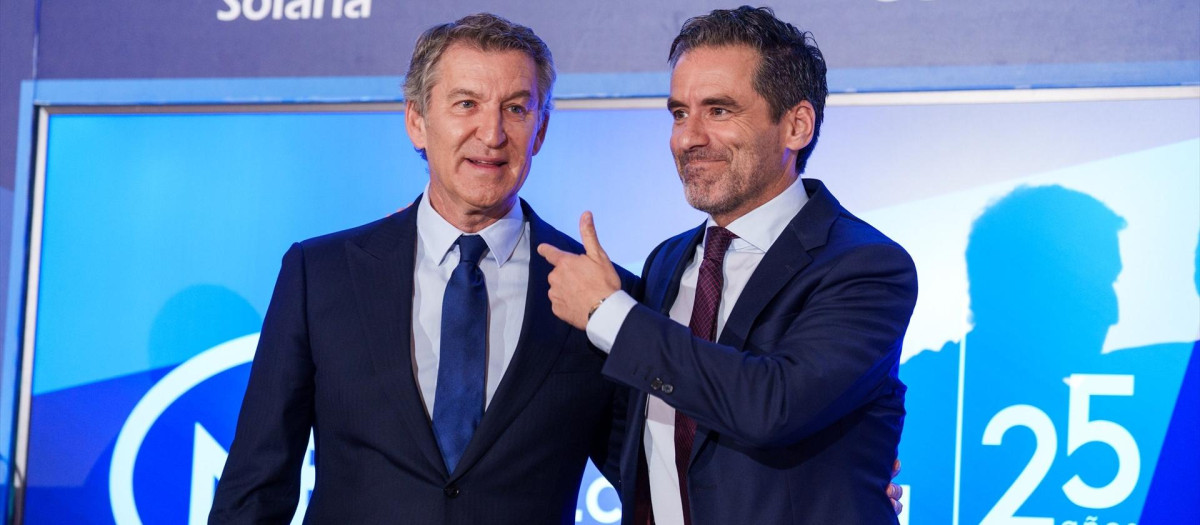 El presidente del Partido Popular, Alberto Núñez Feijóo, y el vicesecretario de Cultura y Deporte y portavoz nacional del PP, Borja Sémper