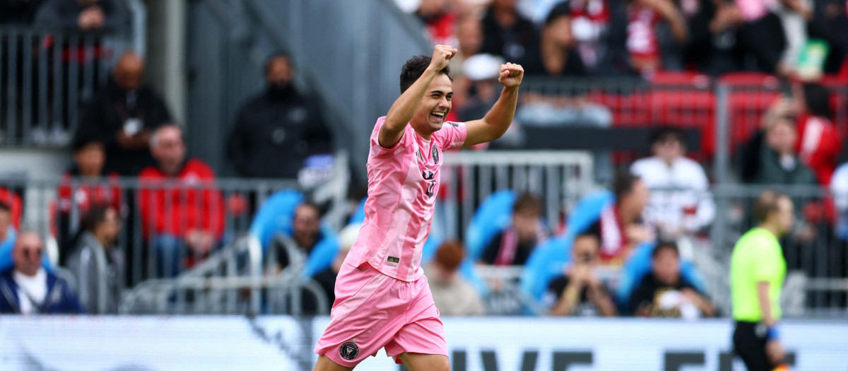 TORONTO, ONTARIO - MAY 09: Sergio Reguilon #3 of Inter Miami CF celebrates scoring his team's third goal during the MLS match between Toronto FC and Inter Miami CF at BMO Field on May 09, 2026 in Toronto, Ontario.   Vaughn Ridley/Getty Images/AFP (Photo by Vaughn Ridley / GETTY IMAGES NORTH AMERICA / Getty Images via AFP)