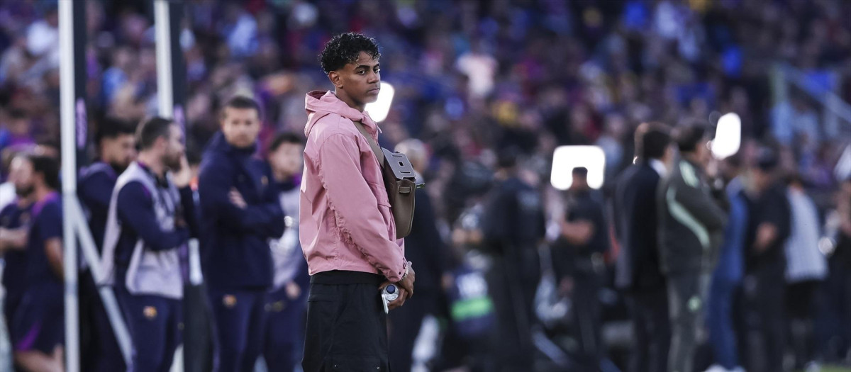 Lamine Yamal of FC Barcelona looks on during the Spanish league, LaLiga EA Sports, football match played between FC Barcelona and Real Madrid C.F. at Spotify Camp Nou stadium on May 10, 2026 in Barcelona, Spain.

Javier Borrego / AFP7 / Europa Press
10/5/2026 ONLY FOR USE IN SPAIN