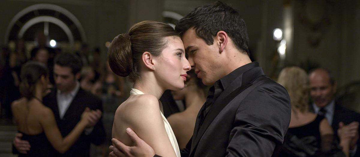 Fotograma de la película 3 metros sobre el cielo con Mario Casas y María Valverde