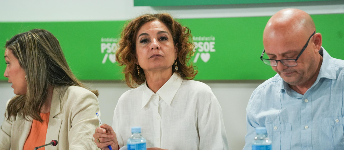 La líder del PSOE-A, María Jesús Montero, preside la reunión de la Comisión Ejecutiva Regional (CER) tras el 17-M