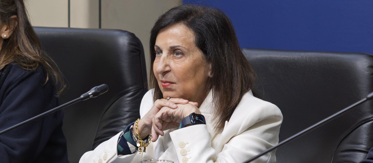 (Foto de ARCHIVO)
La ministra de Defensa, Margarita Robles, mantiene una videoconferencia con el contingente español en el Líbano.

REMITIDA / HANDOUT por RUBÉN SOMONTE/MINISTERIO DE DEFENSA
Fotografía remitida a medios de comunicación exclusivamente para ilustrar la noticia a la que hace referencia la imagen, y citando la procedencia de la imagen en la firma
08/5/2026