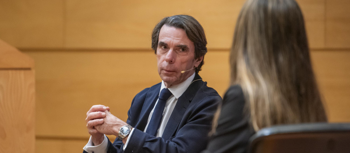 El ex-presidente del gobierno, José María Aznar presenta su libro 'Orden y Libertad' en Albacete.