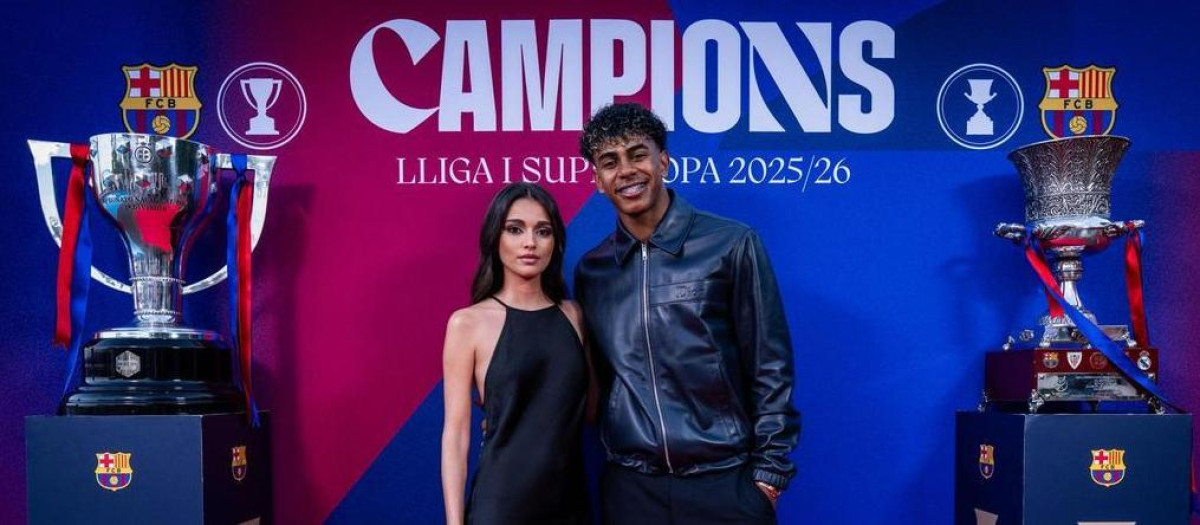 Lamine Yamal con la influencer Inés García