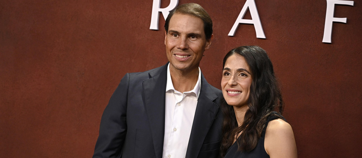 Rafa Nadal y su mujer, Mery Perelló, durante la premier de ‘RAFA’, a 20 de mayo de 2026, en Madrid (España). RAFA recorre la extraordinaria trayectoria de Rafael Nadal con una ambición cinematográfica, combinando testimonios de quienes mejor lo conocen, dentro y fuera de la pista, con momentos inéditos que revelan lo que hay detrás de la leyenda.

Francisco Guerra / Europa Press
DOCUMENTAL;PHOTOCALL;GENTE
20/5/2026