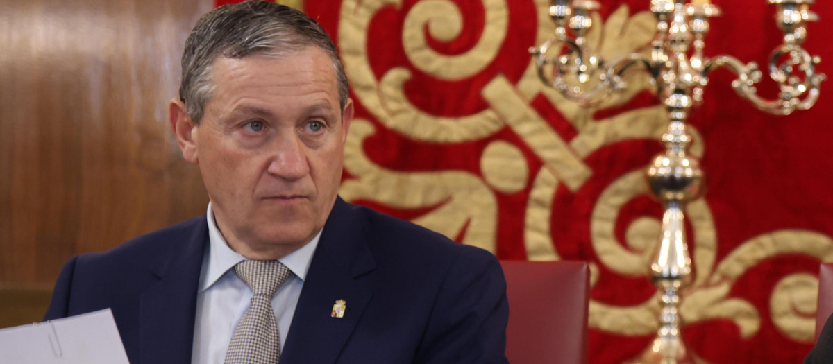 El presidente de la Diputación de Zamora, Javier Faúndez