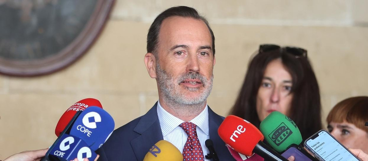 El presidente del Parlamento balear, Gabriel Le Senne, en una comparecencia en 2025

Isaac Buj / Europa Press
28/7/2025