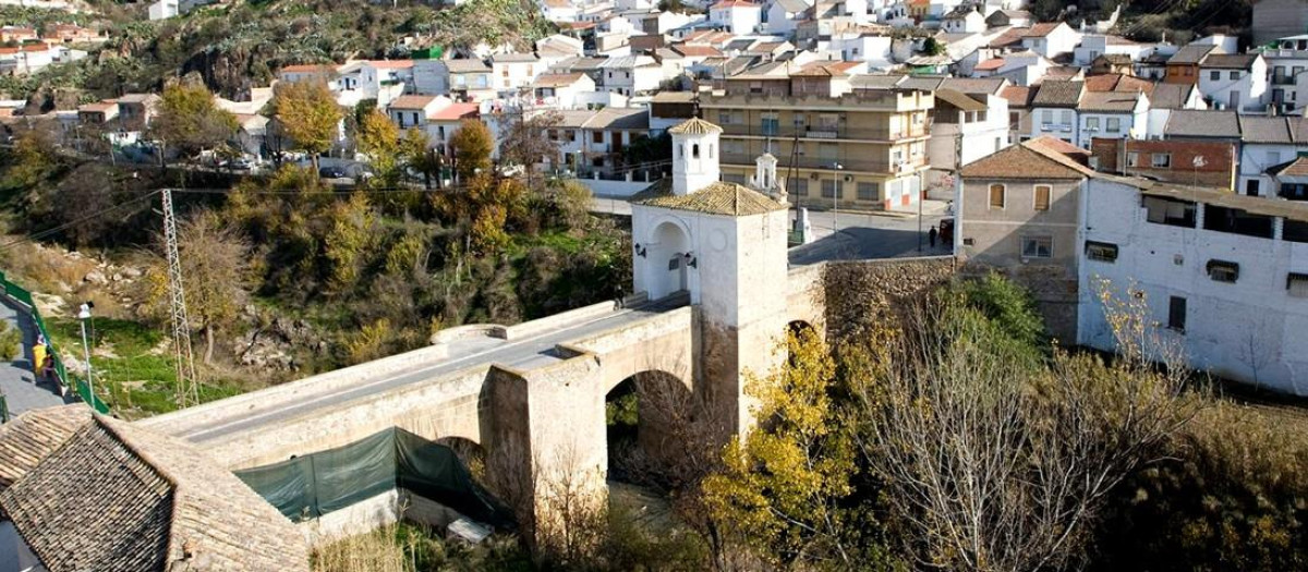 Puente de la Virgen de Pinos Puente (Granada)