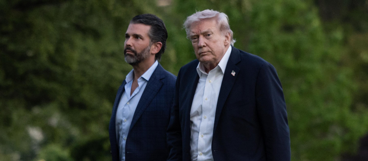 El presidente de EE.UU. Donald Trump, junto a su hijo Donald Trump Jr.