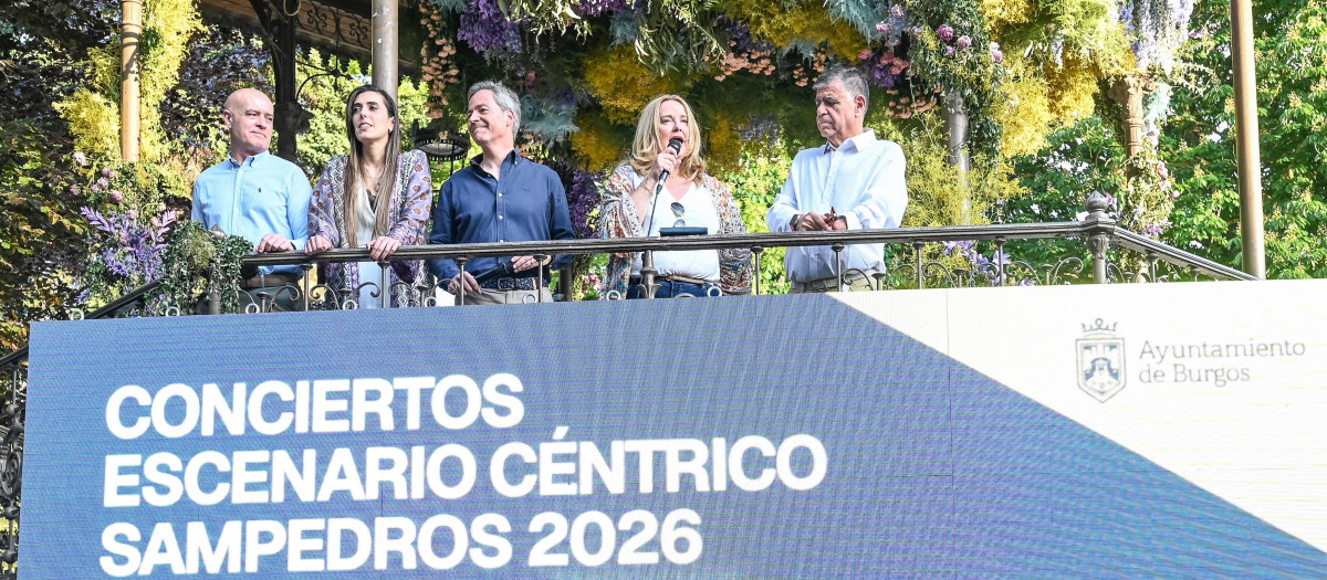 La alcaldesa de Burgos, Cristina Ayala presenta los conciertos del Escenario Céntrico de las Fiestas de San Pedro y San Pablo de 2026