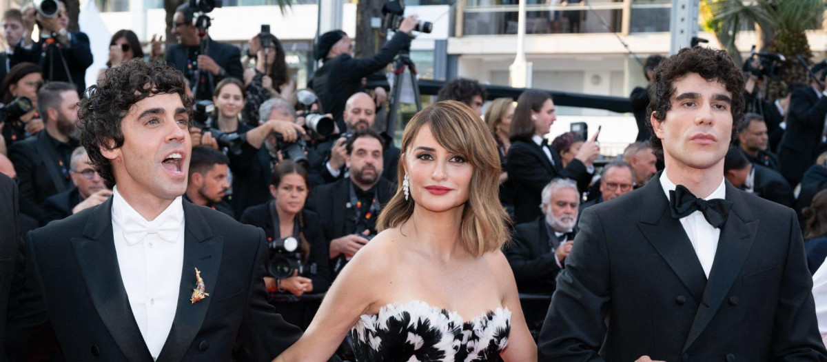 Penelope Cruz con Los Javis en Cannes
