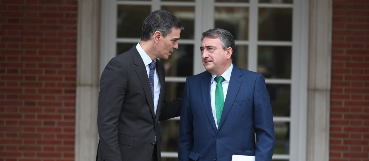 Pedro Sánchez y Aitor Esteban, en una imagen de archivo