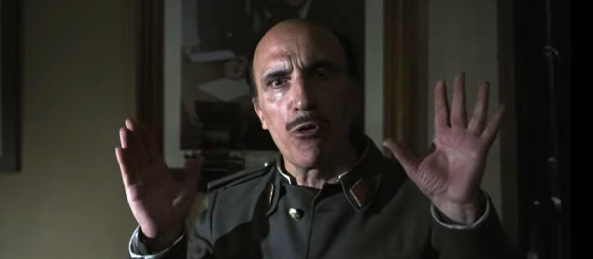 Imagen de José Sazatornil "Saza" en el filme Amanece que no es poco