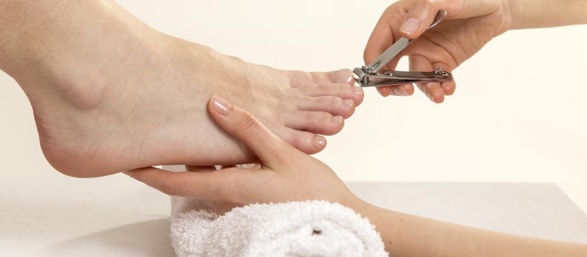 Cortar las uñas de los pies