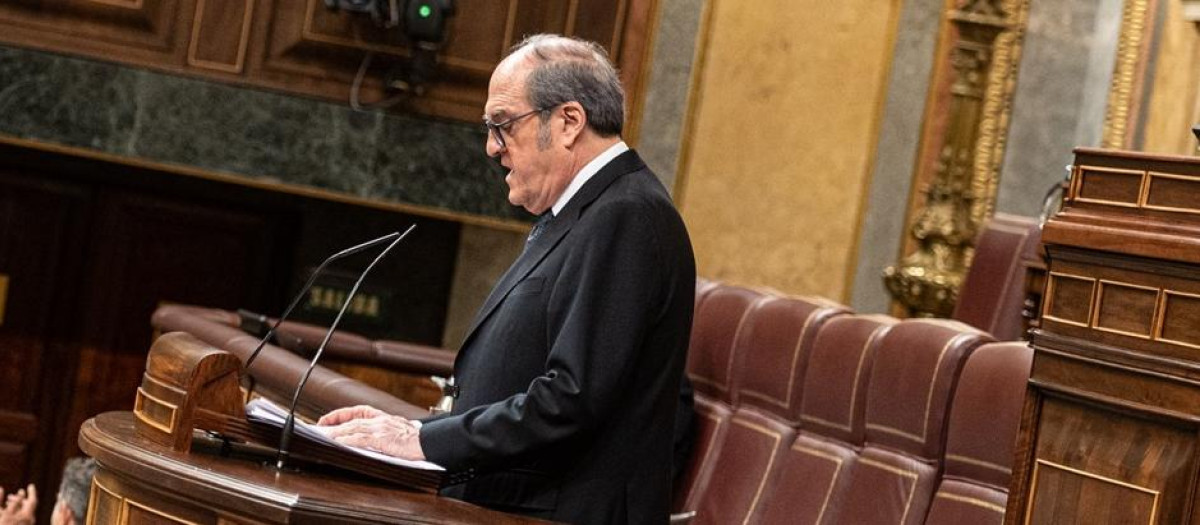 El defensor del pueblo, Ángel Gabilondo, durante una sesión plenaria, en el Congreso de los Diputados