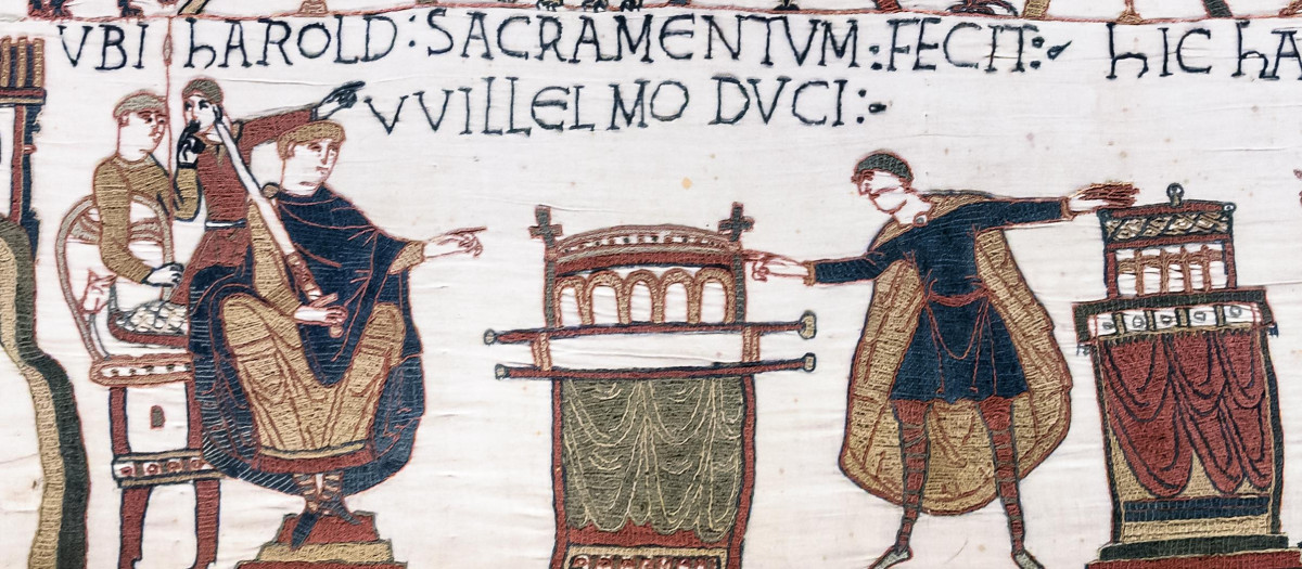 Tapiz de Bayeux, Escena 23: Harold jurando fidelidad sobre las santas reliquias a Guillermo, duque de Normandía