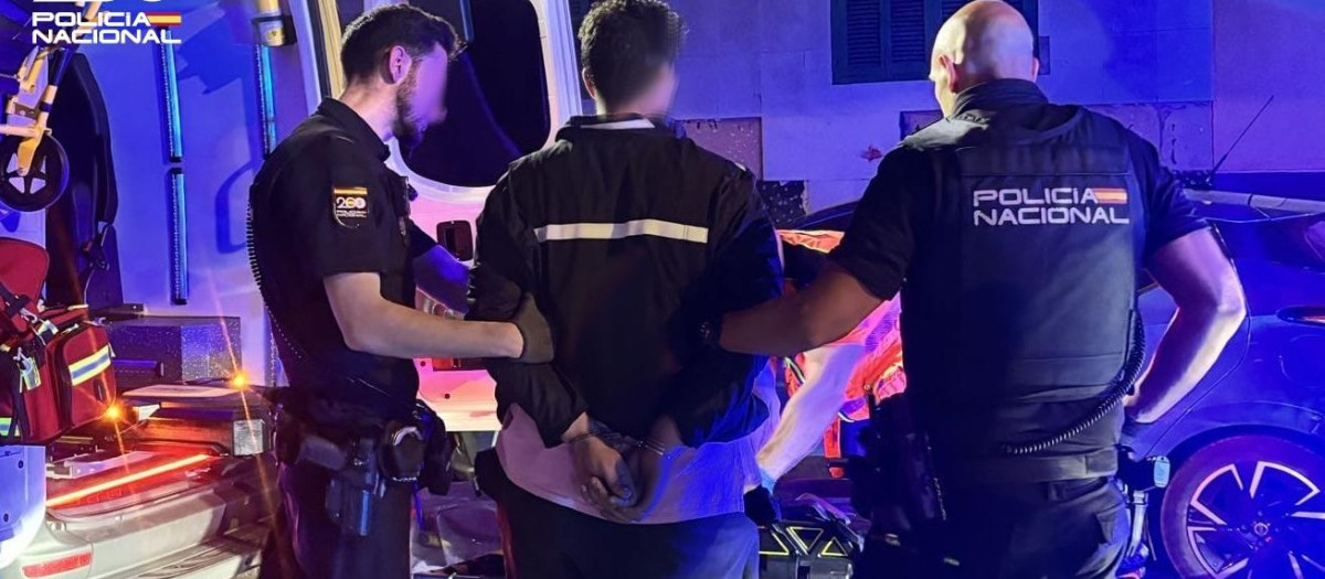 "Me voy a cargar a todos", amenazó

REMITIDA / HANDOUT por POLICÍA NACIONAL
Fotografía remitida a medios de comunicación exclusivamente para ilustrar la noticia a la que hace referencia la imagen, y citando la procedencia de la imagen en la firma
29/5/2026