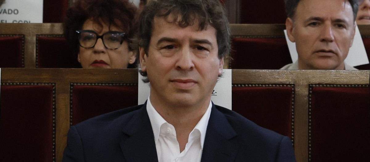 El hermano del presidente del gobierno David Sánchez en la Audiencia Provincial