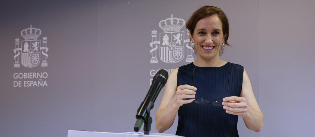 La ministra de Sanidad, Mónica García