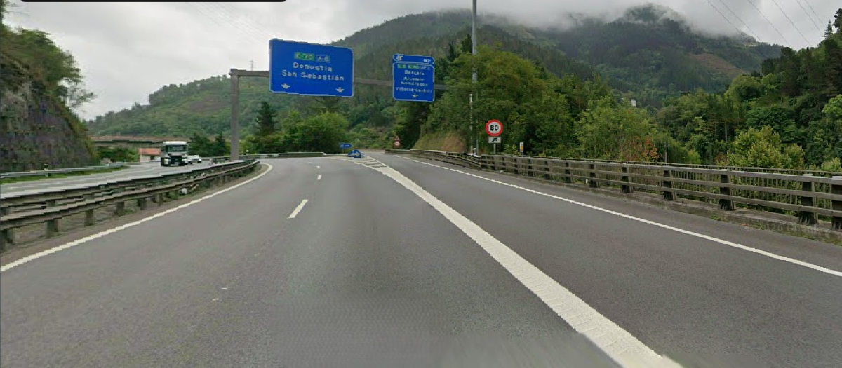 En la carretera las lluvias y las nieblas son habituales