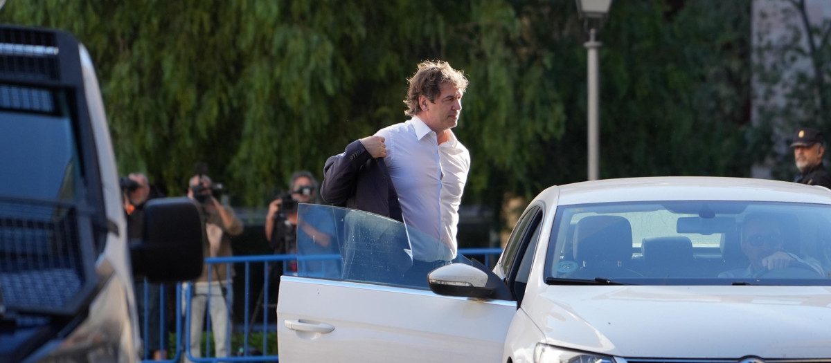 David Sánchez llegando a la Audiencia de Badajoz