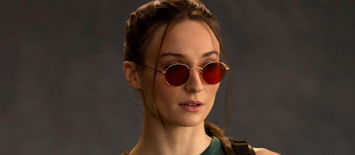 Primera imagen de Sophie Turner caracterizada como Lara Croft