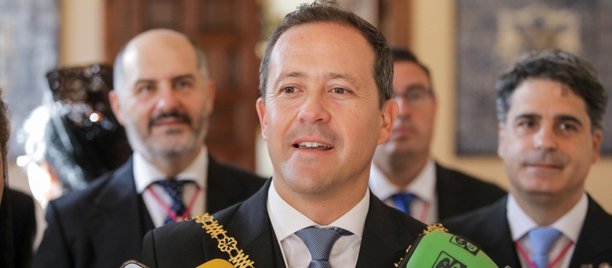 El alcalde de Toledo, Carlos Velázquez