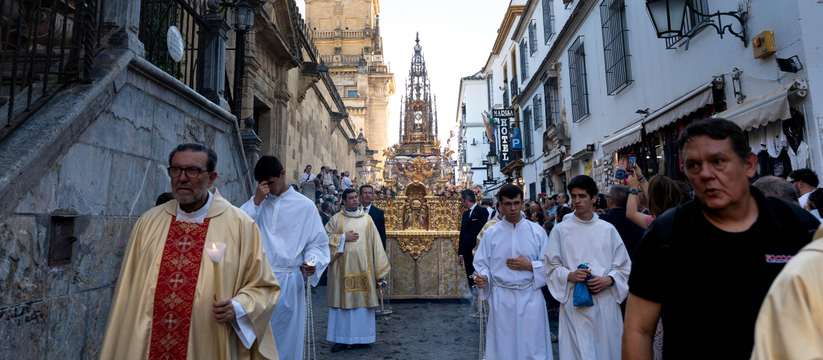 Misa y procesión del Corpus Christi de Córdoba 2026