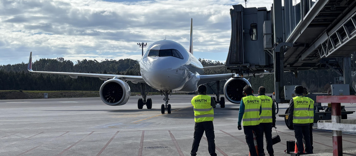 Trabajadores South en el aeropuerto