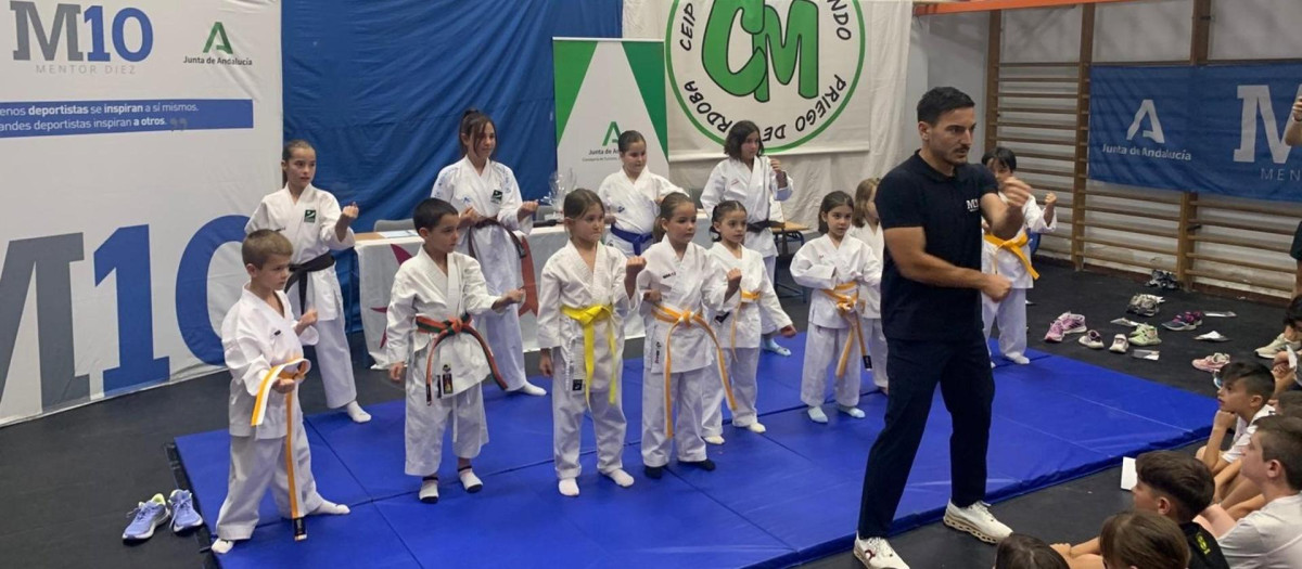 El karateca Damián Quintero en Priego de Córdoba