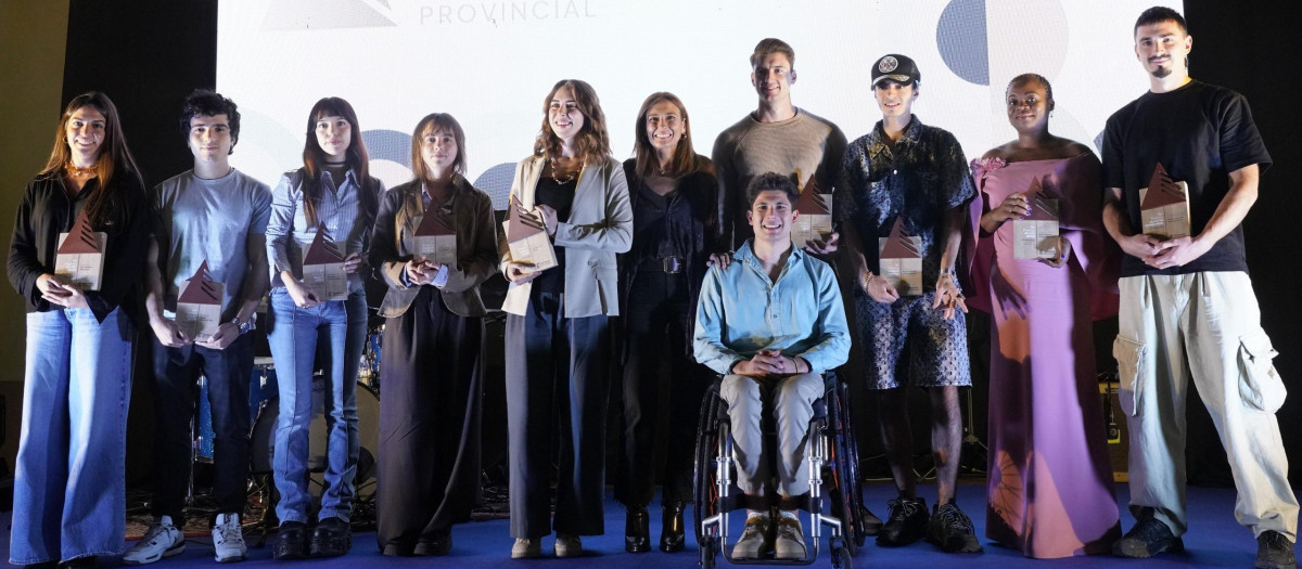 Imagen de archivo de los ganadores de los II Premios Provinciales de la Juventud de la Diputación de Castellón