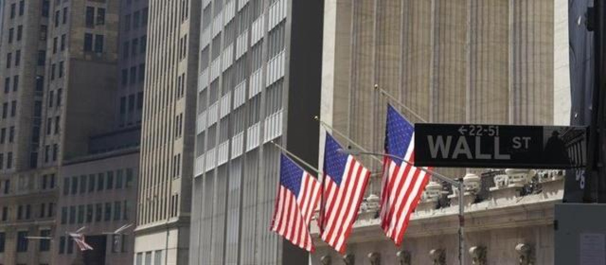 Fachada de la Bolsa de Nueva York en Wall Street