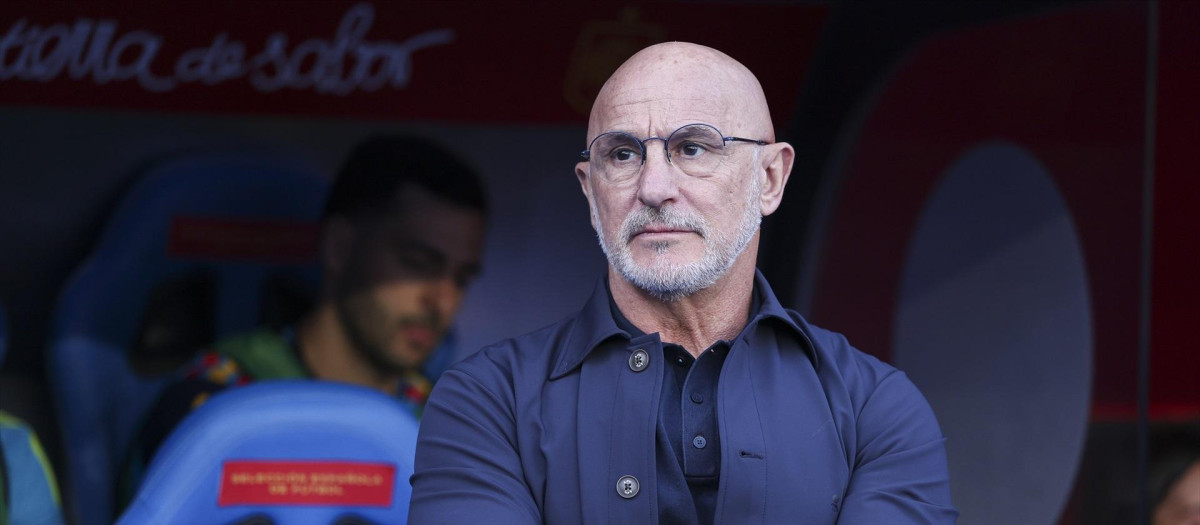 (Foto de ARCHIVO)
Luis de la Fuente, head coach of Spain looks on during the friendly international football match played between Spain and Iraq ahead the FIFA World Cup 2026 at Abanca Balaidos stadium on June 04, 2026, in A Coruna, Spain.

Irina R. Hipolito / AFP7 / Europa Press
04/6/2026 ONLY FOR USE IN SPAIN