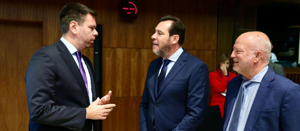 Óscar Puente, en la reunión de ministros de Transportes celebrada en Luxemburgo