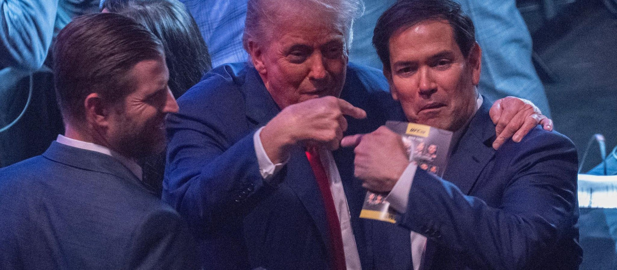 El presidente Donald Trump y el secretario de Estado Marco Rubio en una pelea de UFC