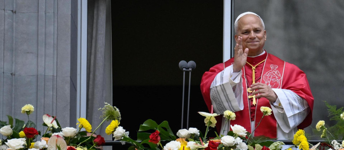Barcelona (Spain), 10/06/2026.- Pope Leo XIV attends the recitation of the holy Rosary at the Abbey of Our Lady of Montserrat in the town of Monistrol de Montserrat during the second day of his visit to Barcelona, northeastern Spain, 10 June 2026. Pope Leo XIV is visiting Spain from 06 to 12 June 2026, with stops in Madrid, Barcelona, and the Canary Islands. (Papa, España) EFE/EPA/CIRO FUSCO