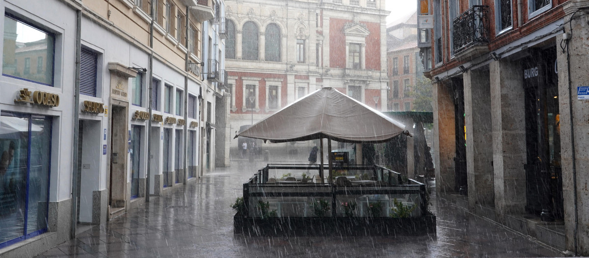 Imagen de archivo de una tormenta en Valladolid