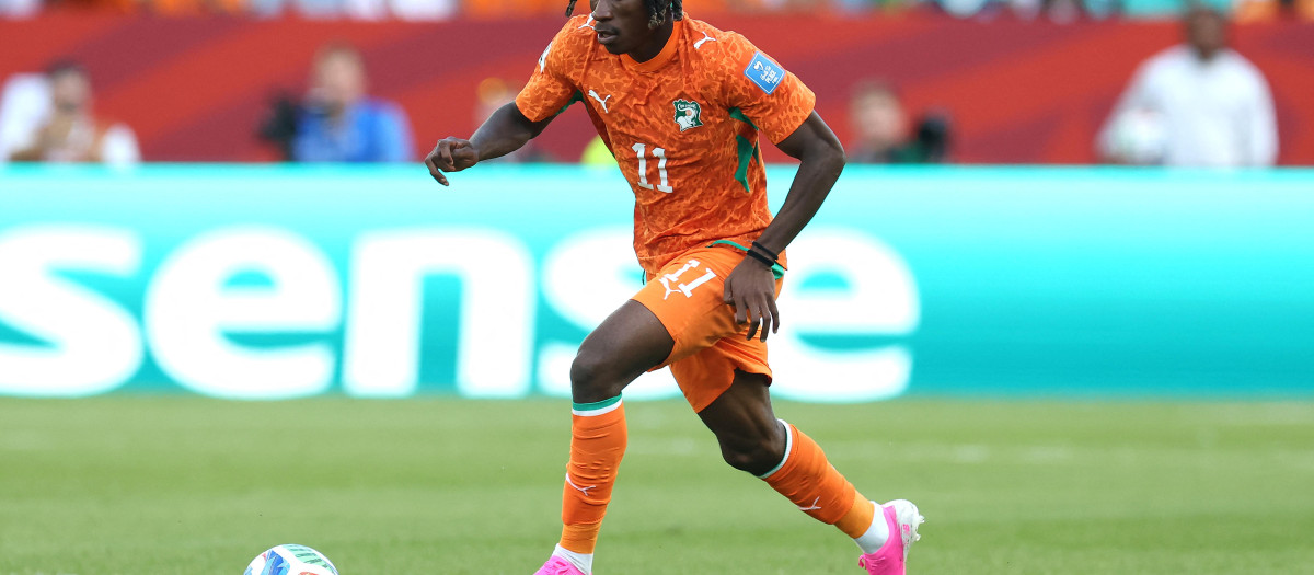 TORONTO, ONTARIO - JUNE 20: Yan Diomande #11 of Cote d'Ivoire runs with the ball during the FIFA World Cup 2026 Group E match between Germany and Cote D'Ivoire at Toronto Stadium on June 20, 2026 in Toronto, Ontario.   Alexander Hassenstein/Getty Images/AFP (Photo by ALEXANDER HASSENSTEIN / GETTY IMAGES NORTH AMERICA / Getty Images via AFP)