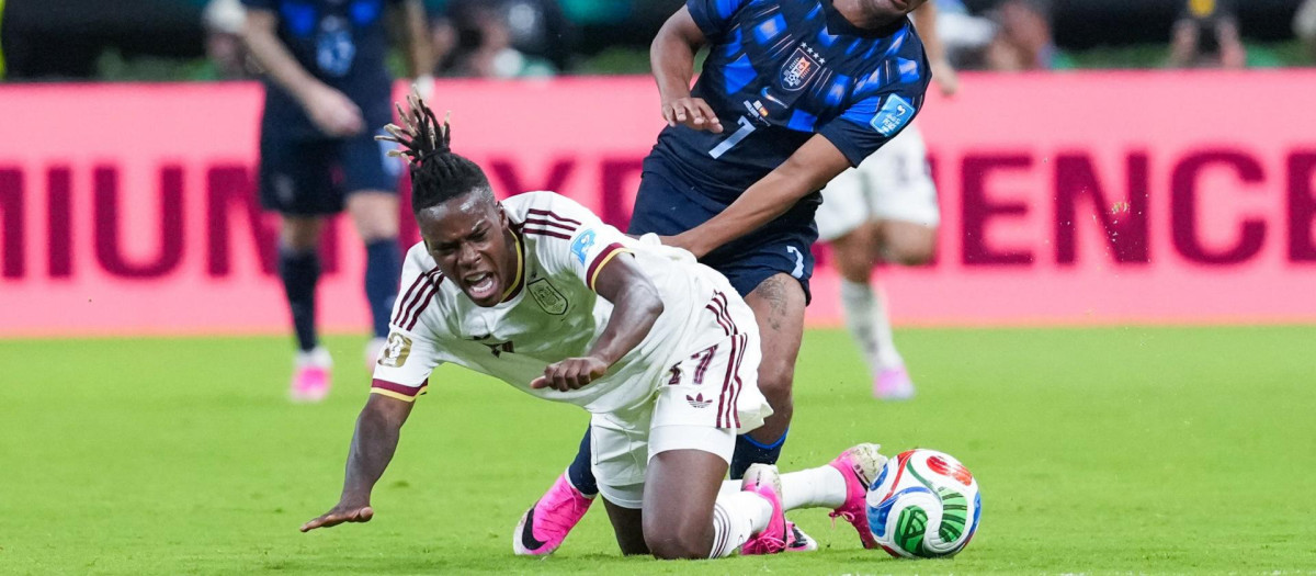 Nico Williams, en el momento exacto de su lesión