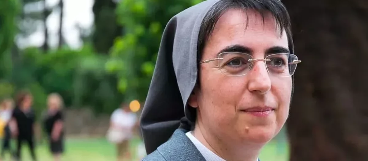 La religiosa del Instituto de las Hijas de María Auxiliadora Alessandra Smerilli