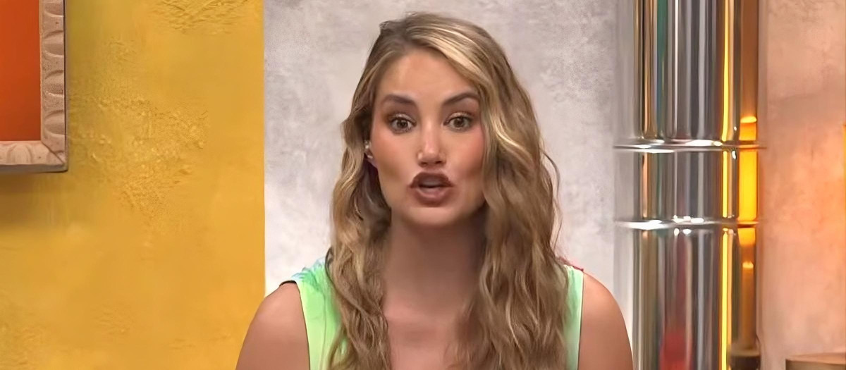 Alba Carrillo, en su programa de televisión de TEN, El sótano