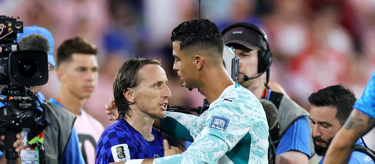 TORONTO, ONTARIO - JULY 02: Luka Modric #10 of Croatia congratulates Cristiano Ronaldo #7 of Portugal after the 2-1 win during the FIFA World Cup 2026 Round of 32 match between Portugal and Croatia at Toronto Stadium on July 02, 2026 in Toronto, Ontario.   Buda Mendes/Getty Images/AFP (Photo by Buda Mendes / GETTY IMAGES NORTH AMERICA / Getty Images via AFP)