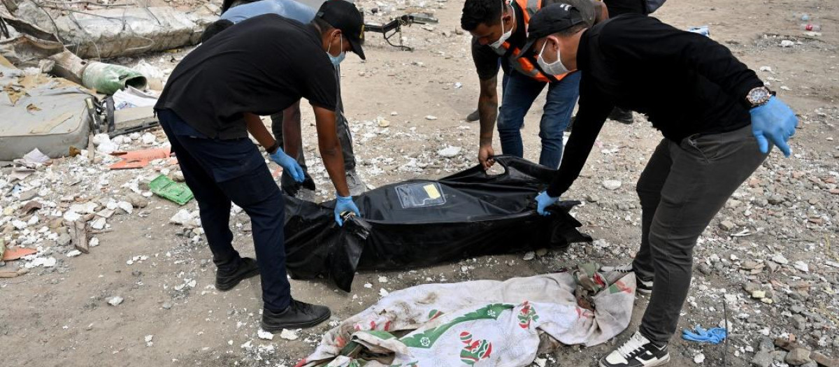 Dos cuerpos recuperados de entre los escombros tras los terremotos en Venezuela
