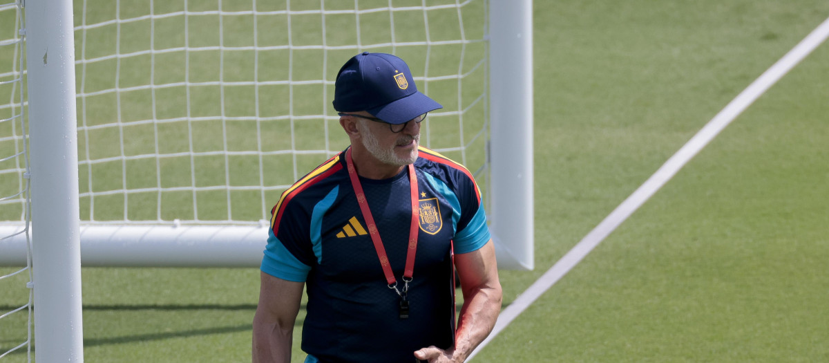 Luis de la Fuente, en el entrenamiento de la selección