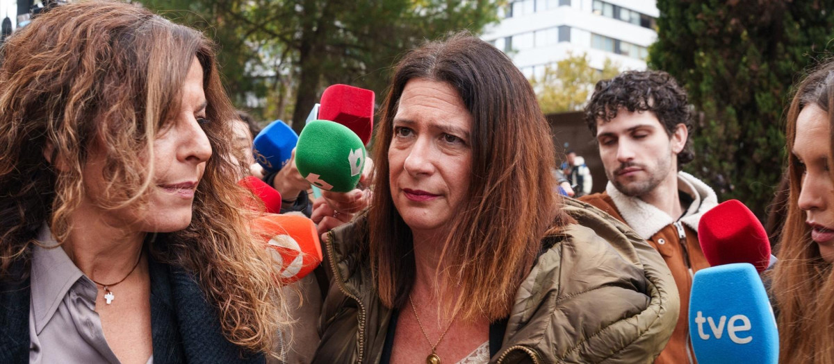 (Imagen de archivo de la exmilitante del PSOE Leire Díez a su llegada a los juzgados de la Plaza Castilla
